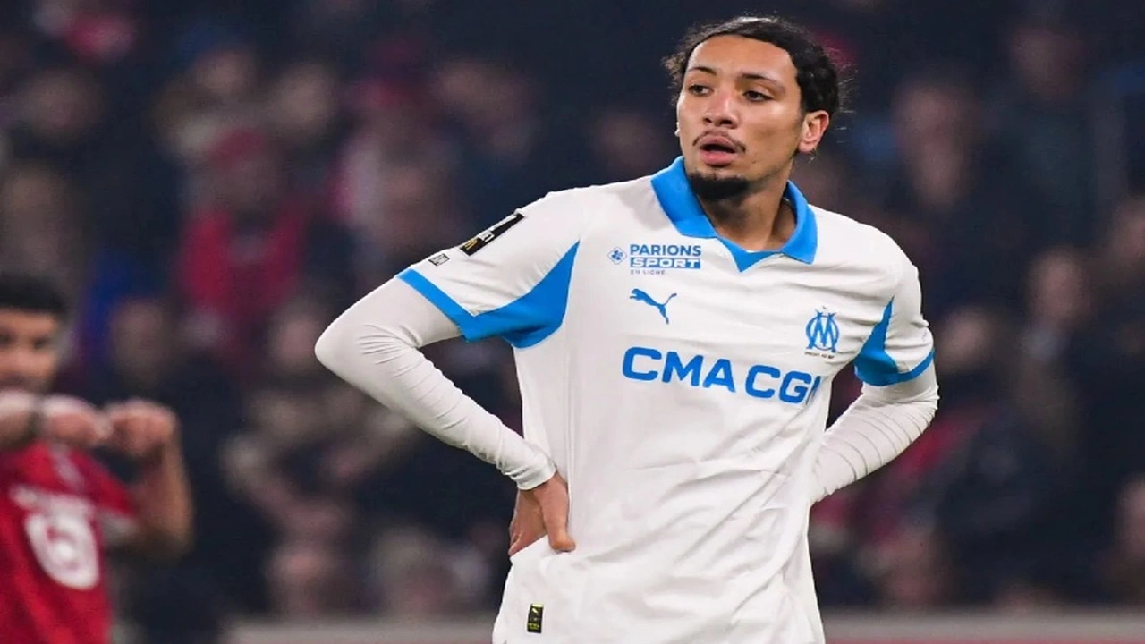 فياريال يخطط لضم بلال نادر من مارسيليا في صفقة انتقال مجانية